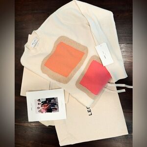 NO. 42
The LERET LERET crewneck sweater